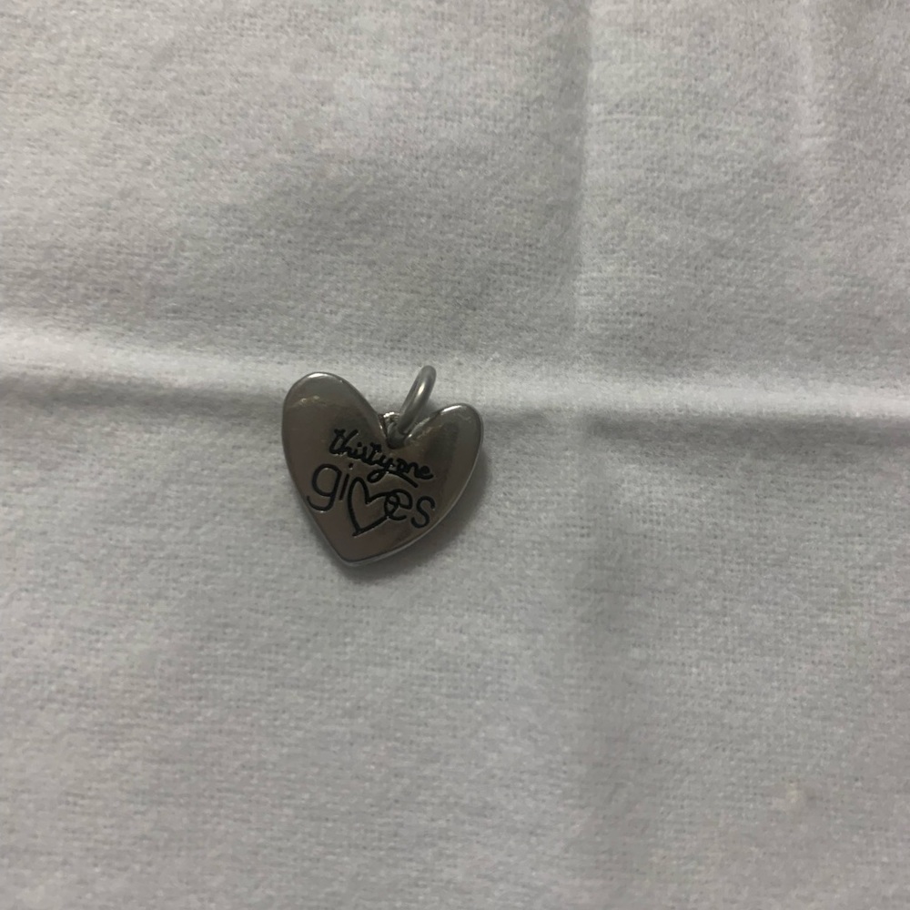 Heart Charm by Thirty-One - Picture 2 of 3